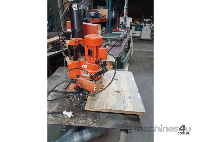 Used 2005 blum Blum Hinge Machine Hinge Borers in , Listed on Machines4u