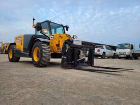 JCB 525-60T4 TELEHANDLER WITH 6m REACH, 2.5T CAPACITY, FULL A/C CAB, 738 HOURS EXCELLENT CONDITION - picture2' - Click to enlarge