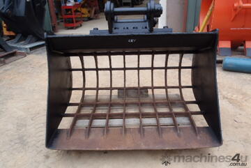 Sorting Screening Bucket Rated 12 Ton