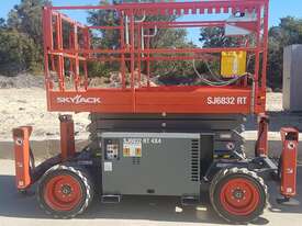 Skyjack 6832RT Diesel Scissor Lift - picture0' - Click to enlarge