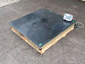 Platform Scale - picture0' - Click to enlarge