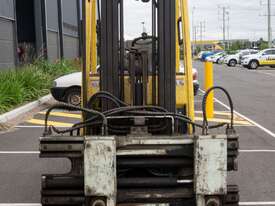 Hyster 2.5T Counterbalance Forkllift - picture2' - Click to enlarge