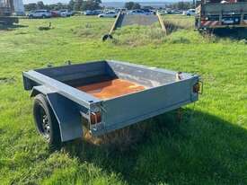 Custom 6X4 Trailer - picture2' - Click to enlarge