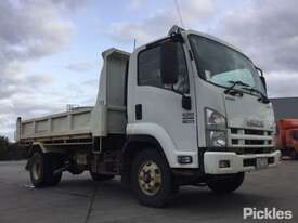2014 Isuzu FRR500 SWB - picture0' - Click to enlarge