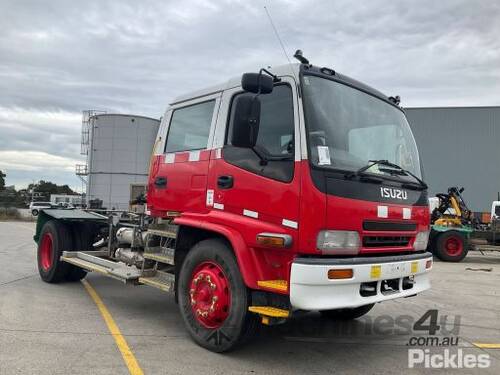 2001 Isuzu FTR800