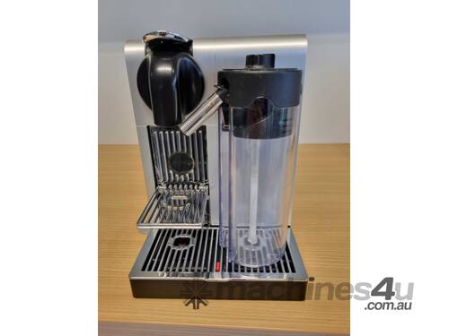 Delonghi Nespresso Lattissima Pro Coffee Machine