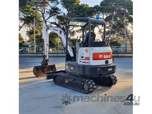 2015 Excavator Bobcat E32