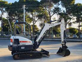 2015 Excavator Bobcat E32 - picture1' - Click to enlarge