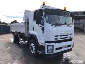 2011 Isuzu FVR1000 - picture0' - Click to enlarge