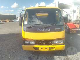 Isuzu NKR 200 Flat Low - picture0' - Click to enlarge