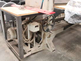 ROLLING MACHINE, WITH TABLE, METAL FRAME & BOARD BENCH TOP - picture0' - Click to enlarge