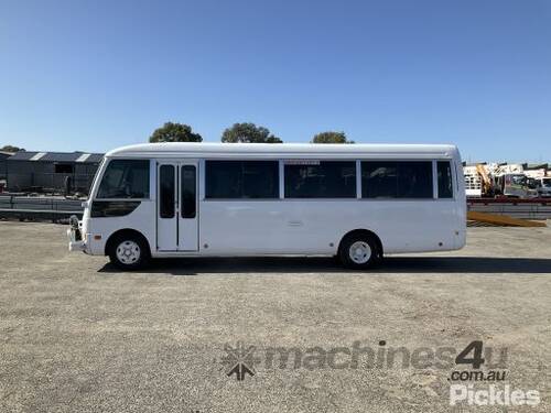 2001 Mitsubishi Rosa BE600 Deluxe Bus