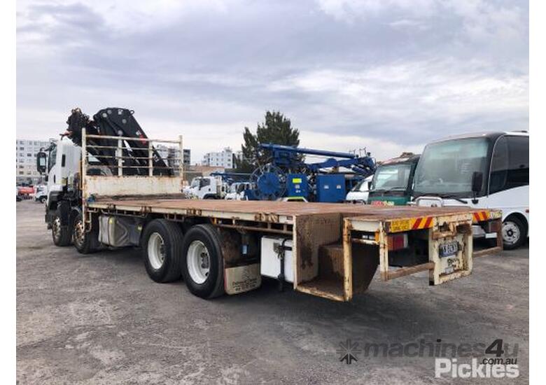 Buy Used 2018 Isuzu 2018 Isuzu FYH 300350 Crane Truck Table Top Tray