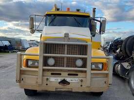 Kenworth T401 - picture0' - Click to enlarge