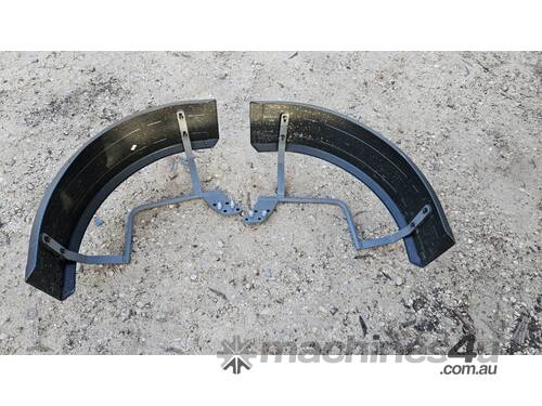 Fendt 200 Front Fenders