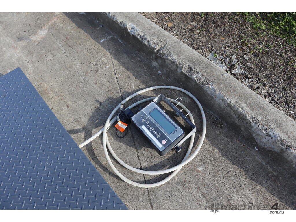 Used Wedderburn Platform Pallet Scales 3000kg 1200 x 1200mm Wedderburn MAKE AN OFFER Weighing