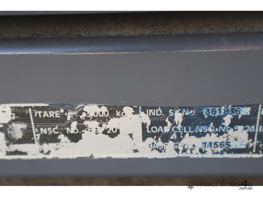 Used Wedderburn Platform Pallet Scales 3000kg 1200 x 1200mm Wedderburn MAKE AN OFFER Weighing