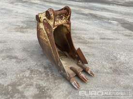 Komatsu 400mm Trench Bucket  - picture0' - Click to enlarge