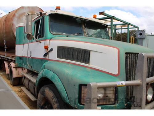 1995 INTERNATIONAL PRIME MOVER