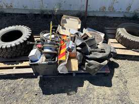 Assorted Truck Spares on Pallet - picture0' - Click to enlarge