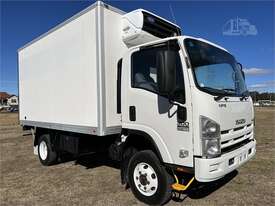 GRAND MOTOR GROUP - 2011 ISUZU NPS300 Cab & Chassis Truck - picture1' - Click to enlarge