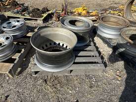 2 x Truck Rims - picture1' - Click to enlarge