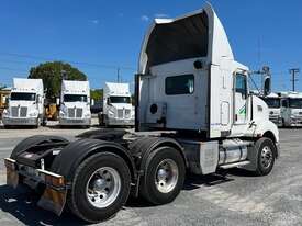 Kenworth T409 - picture1' - Click to enlarge