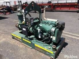 Pioneer Pump 6 inch water transfer pump, model #PP66S12L71, 4 cyl diesel motor, battery & starter is - picture0' - Click to enlarge