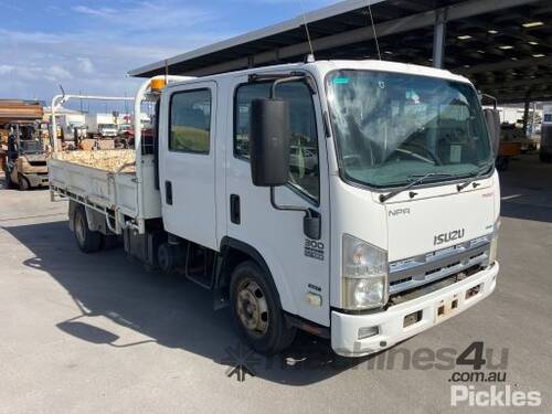 2011 Isuzu NPR 300 Crew Cab Tipper