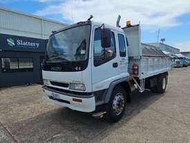 2000 Isuzu FTR 800 Tipper   4x2 - picture1' - Click to enlarge