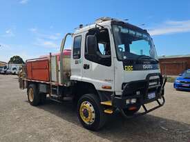 2004 Isuzu F3 FSS 550 4x4 Fire Truck - picture1' - Click to enlarge