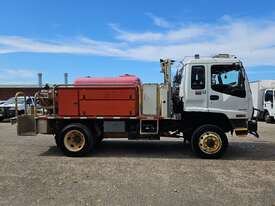 2004 Isuzu F3 FSS 550 4x4 Fire Truck - picture2' - Click to enlarge