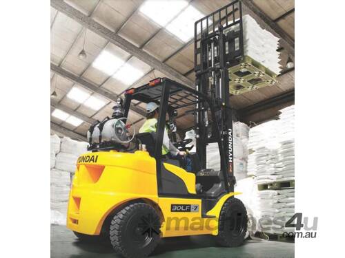 FORKPAC  - HYUNDAI 25LF-7 COUNTER BALANCE FORKLIFT