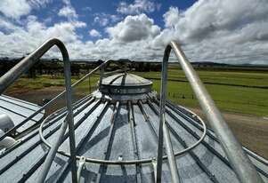 Grainmaster - Ground Operated Silo Lid Lifter.
