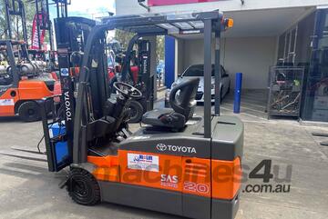 3 wheel battery toyota 2.0 tonne