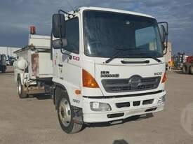Hino GD500 - picture0' - Click to enlarge