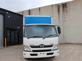 HINO 616 AUTOMATIC TUCK AWAY TAILGATE LOADER (500 KG) - IDEAL FOR CAR LICENSE HOLDERS - picture0' - Click to enlarge