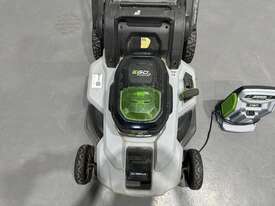 Ego cordless lawn mower - picture2' - Click to enlarge