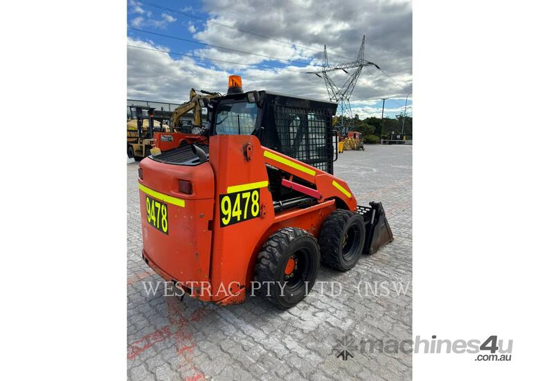 caption CAT 226B3 Skid Steer Loaders