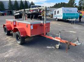 2010 The Trailer Factory HD Solar Powered Traffic Light Trailer - picture0' - Click to enlarge