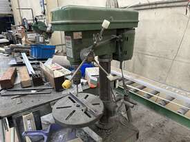 Circa 2000 Hafco SBD-20 Bench Drill - picture2' - Click to enlarge