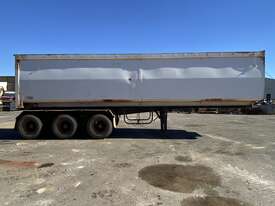 2009 T&A Holdings ST3 Tri-Axle Tipper - picture0' - Click to enlarge