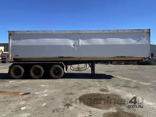 2009 T&A Holdings ST3 Tri-Axle Tipper