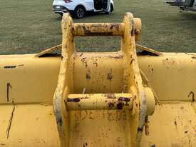 Excavator Bucket - picture0' - Click to enlarge