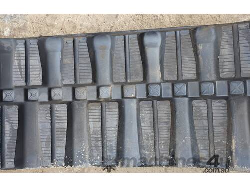 caption Rubber Track 485mm Tufftrac MEX Offset - 485x92x72