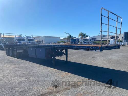 1997 Freighter Tri Axle Flat Top Trailer