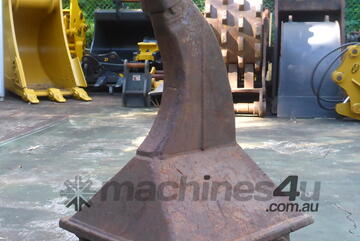 9-22 ton (65mm pin) Oz Buckets Excavator/Backhoe Ripper suit Cat