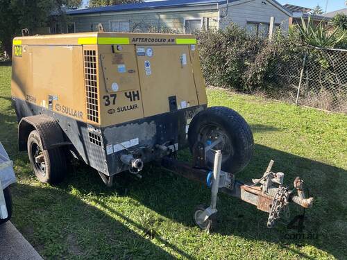 2011 SULLAIR 375HH Portable Air Compressor