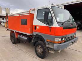 1996 Mitsubishi Canter L 500/600 4X4 Rural Fire Truck - picture0' - Click to enlarge