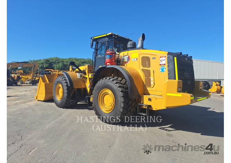 caption CAT 982M Wheel Loaders integrated Toolcarriers
